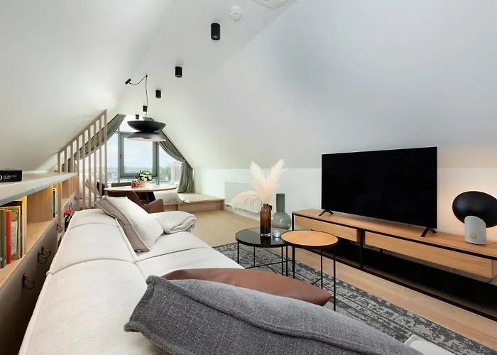 Wielka Odrzanska 317- Riverview Apartment *